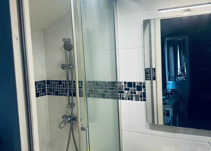 Netflix End Chill * Pantin